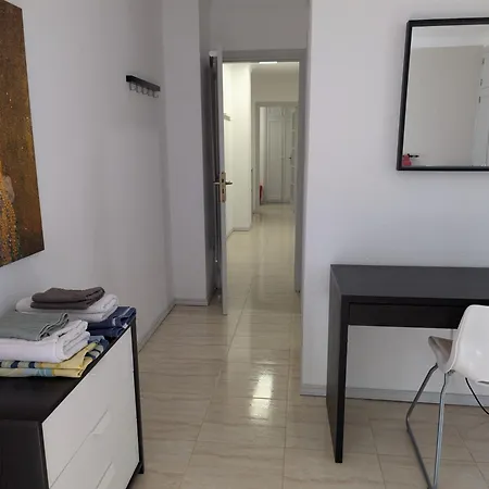 The Ocean At Your Doorstep Apartament